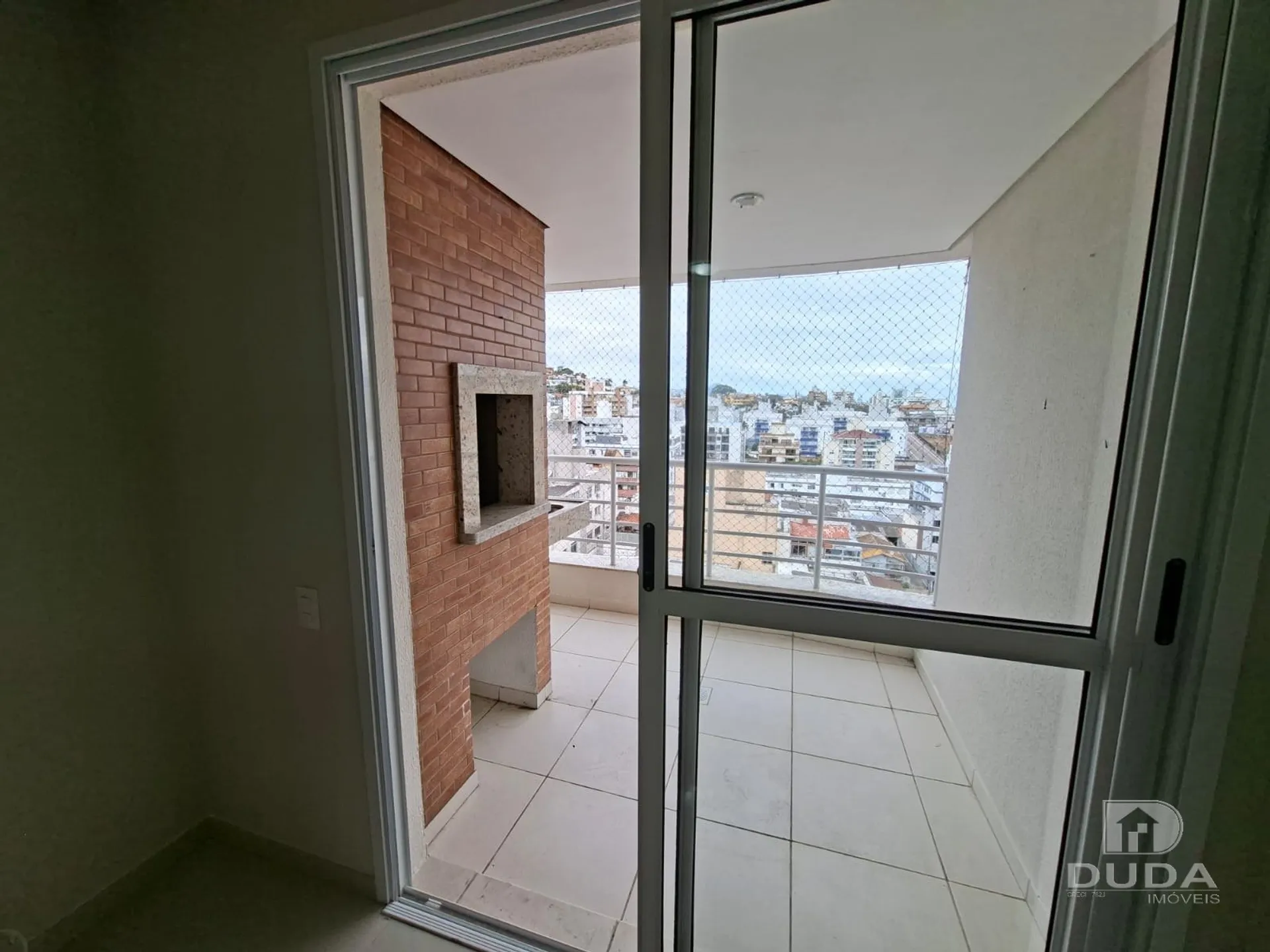 Apartment on the 10th floor with floor-to-ceiling windows — photo 13
