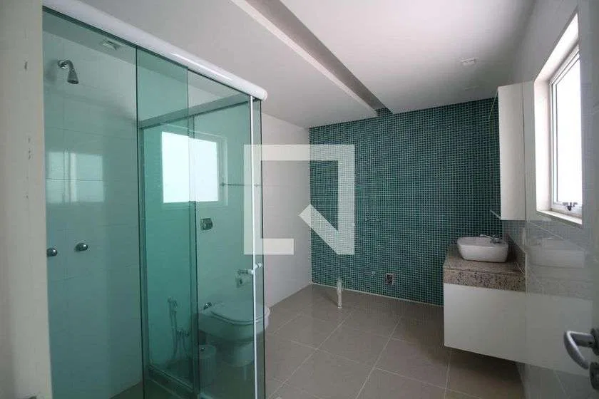Condominium house with 4 bedrooms and 329 m² — photo 27