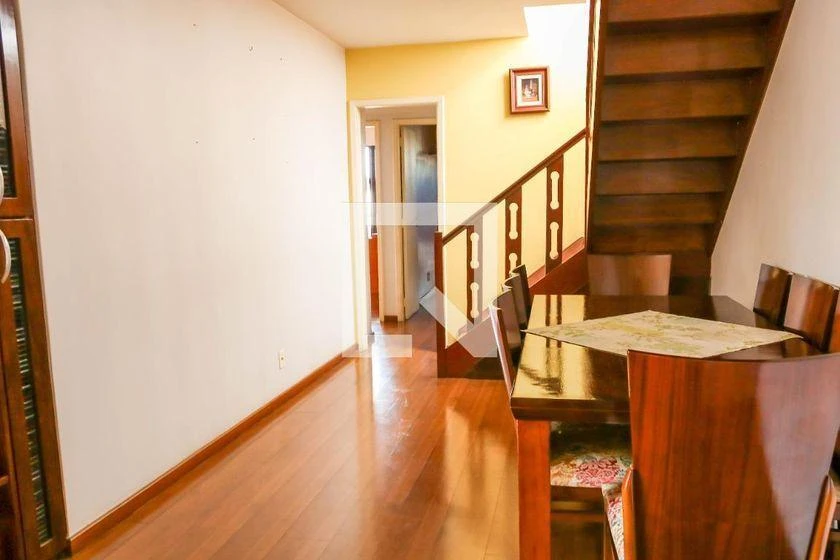 3-bedroom apartment with a suite and glass-enclosed showers — photo 43