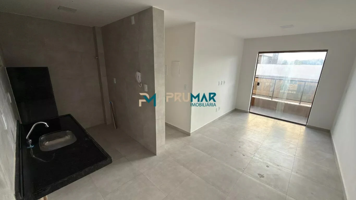 2-bedroom apartment in a building with a gym — photo 2