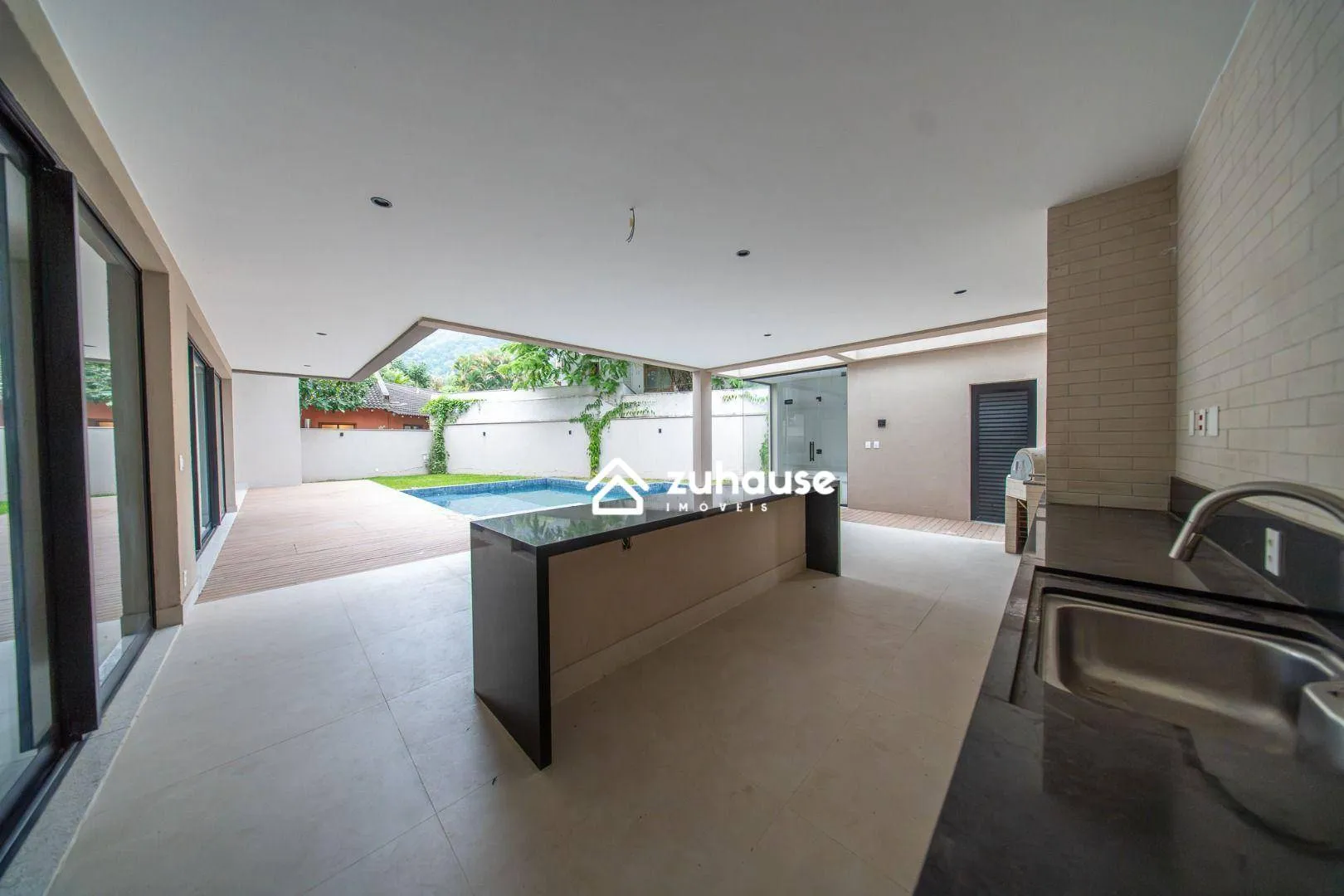Casa tríplex com 5 quartos e 5 banheiros — photo 7