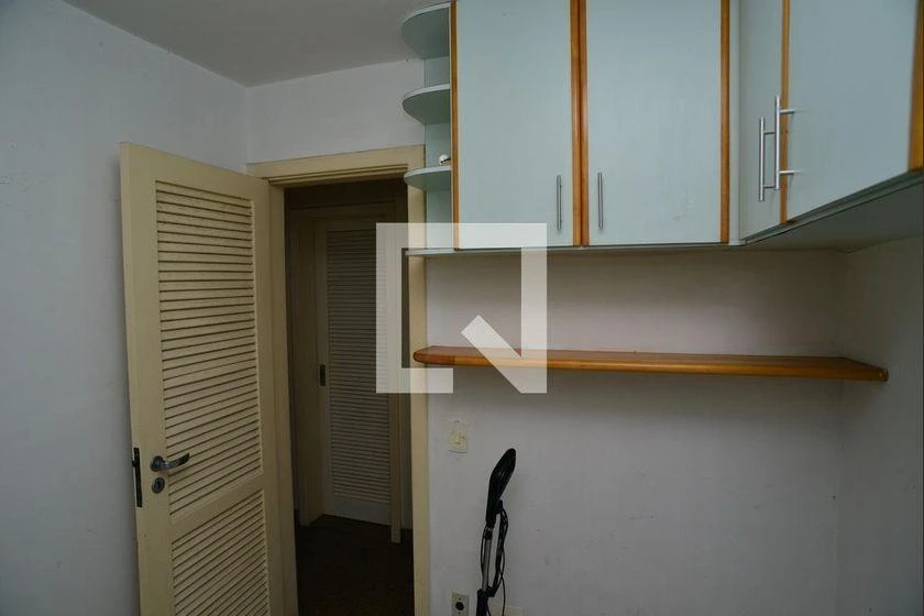Apartamento de 4 quartos com 215 m² e varanda envidraçada — photo 14
