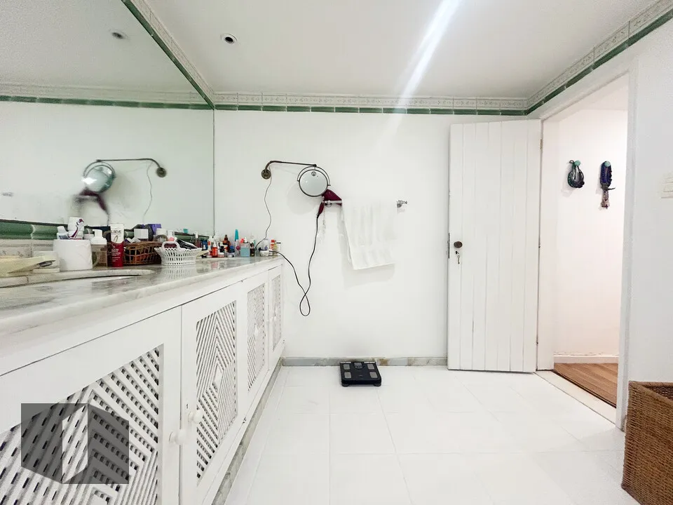 Casa triplex amueblada con 7 dormitorios y 5 suites — photo 47
