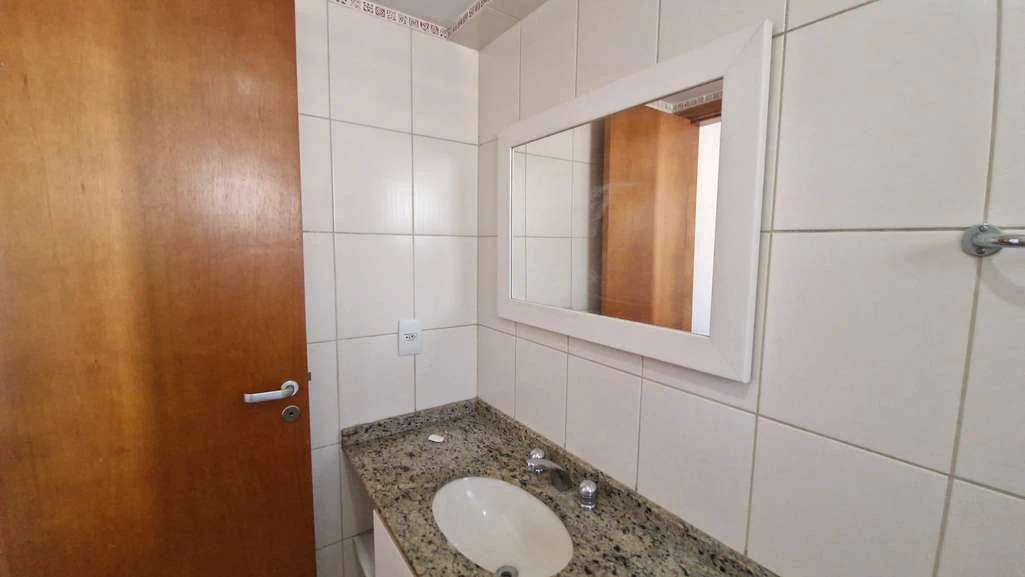 70 m² rental apartment with 2 bedrooms and en-suite — photo 13