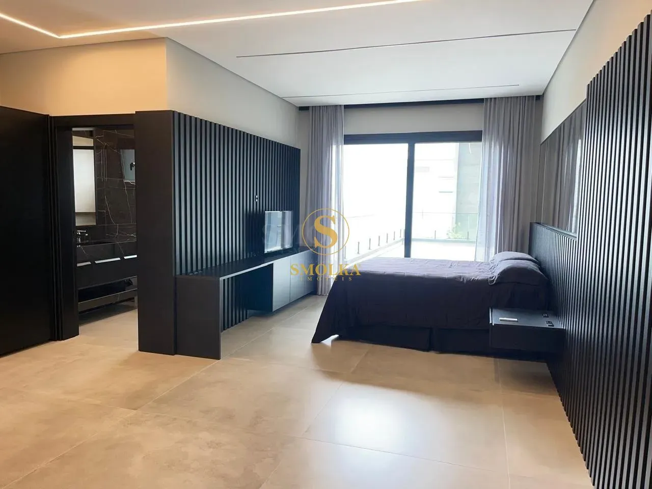 Меблированный дом 645 м² с 5 спальнями и 7 санузлами — photo 12