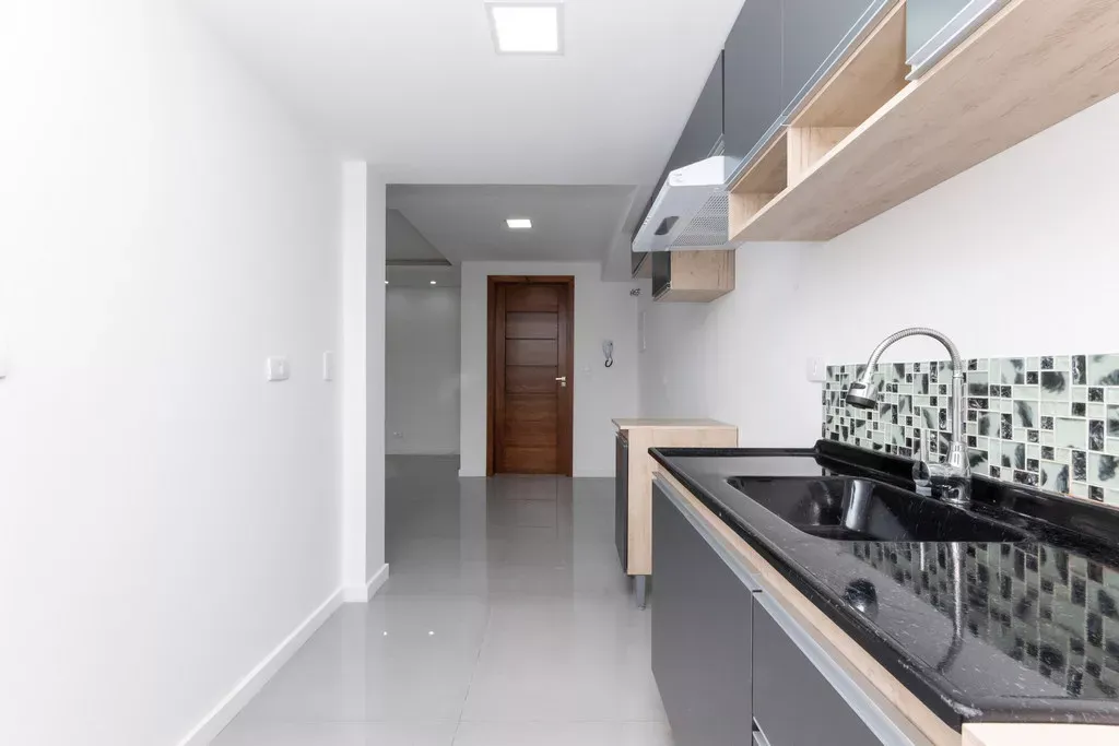 Будинок з 4 спальнями та 261 м² і балконом — photo 7