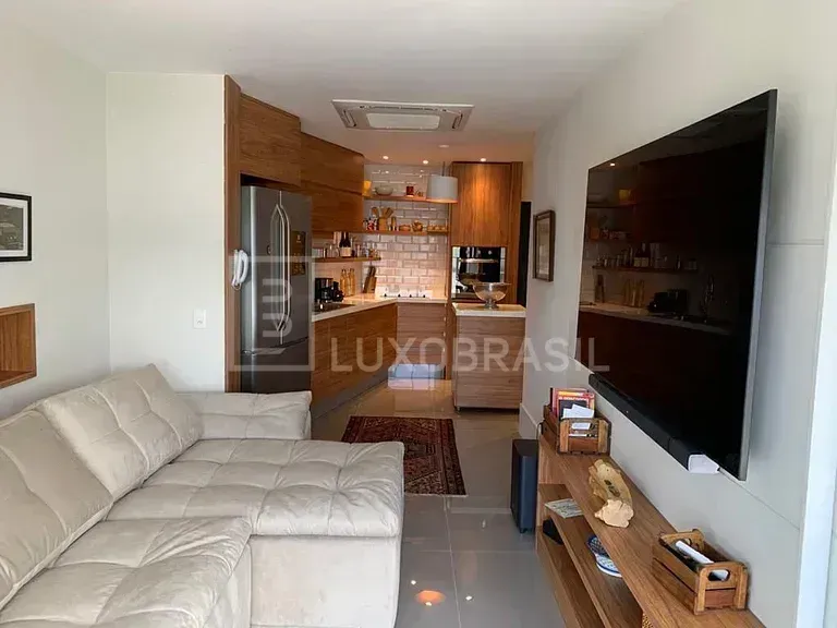 Furnished 50 m² apartment with 1 bedroom and 2 baths — photo 7