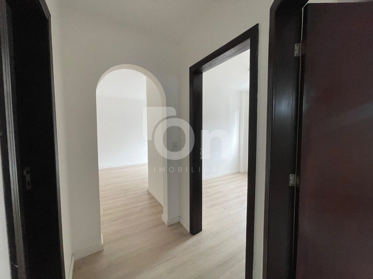 Apartment, 80 m², with wood or laminate floors — photo 4