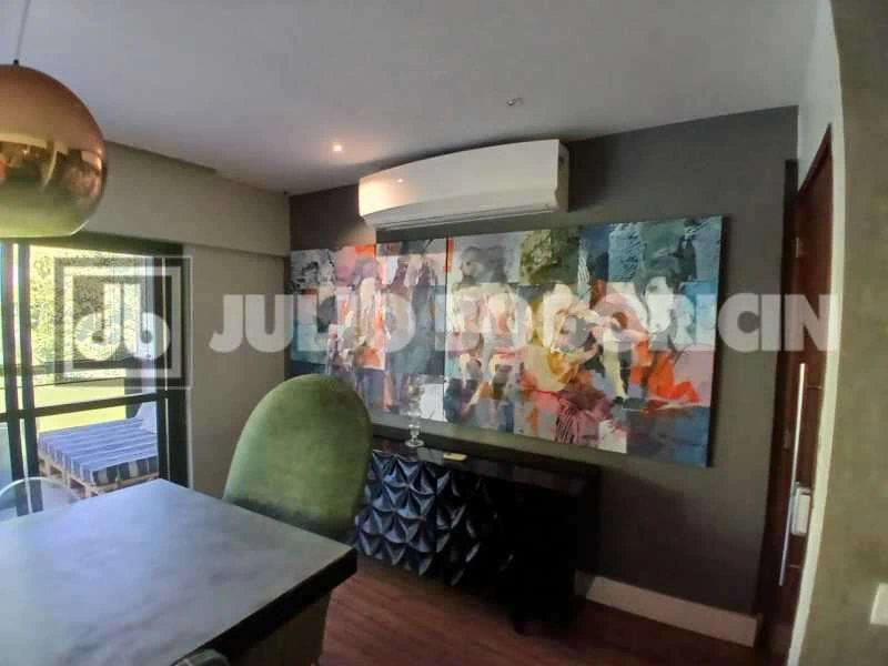 Furnished 191 m² apartment with 4 bedrooms and 2 parking — photo 20