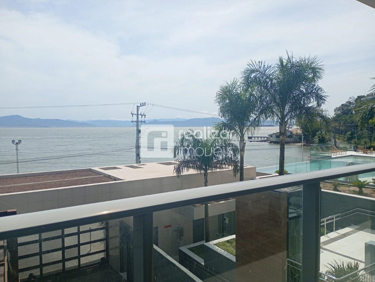 Private BBQ in a 3-bedroom apartment, 198 m² — photo 17