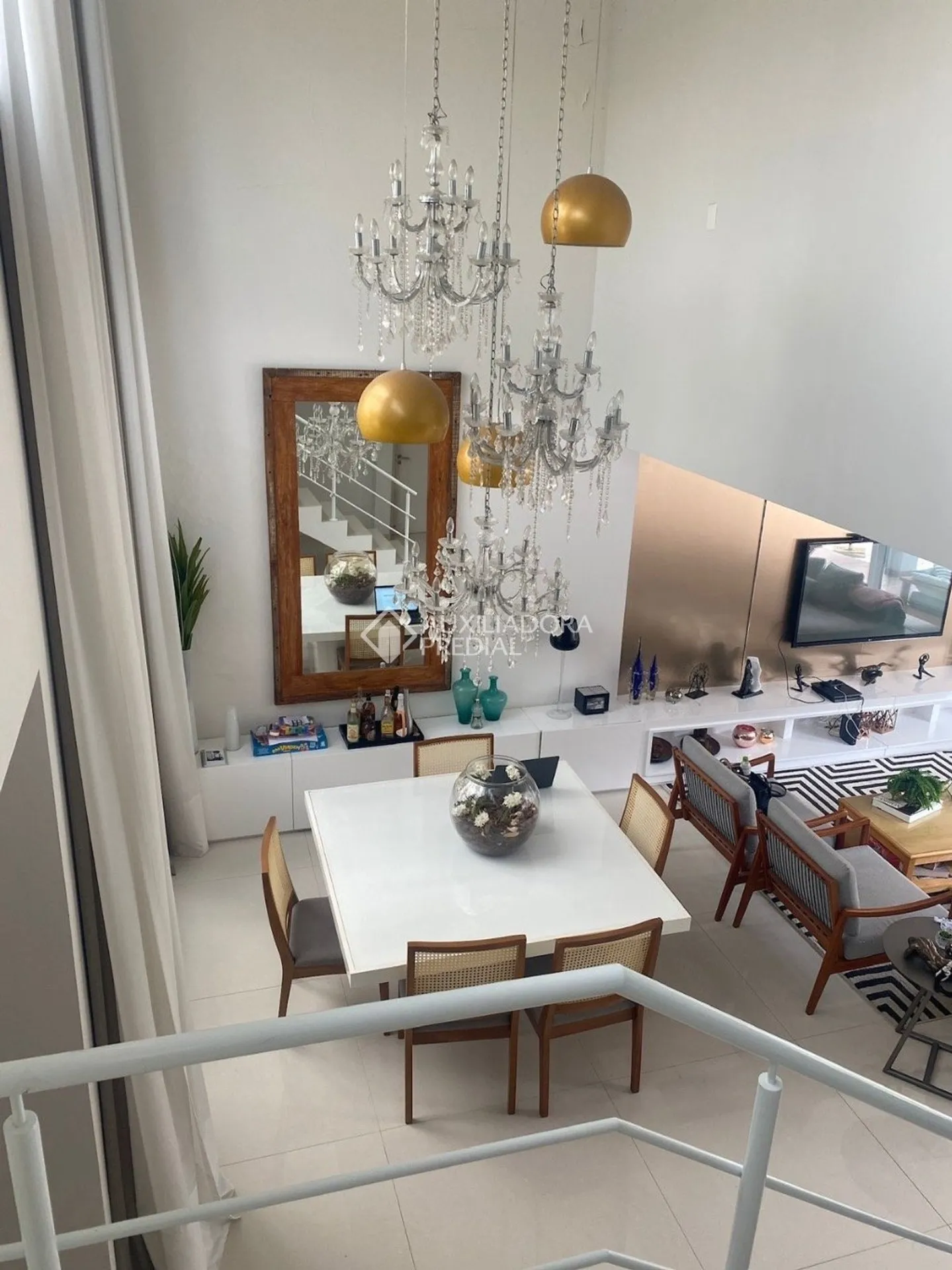 Furnished 250 m² house with 3 bedrooms and 5 bathrooms — photo 6