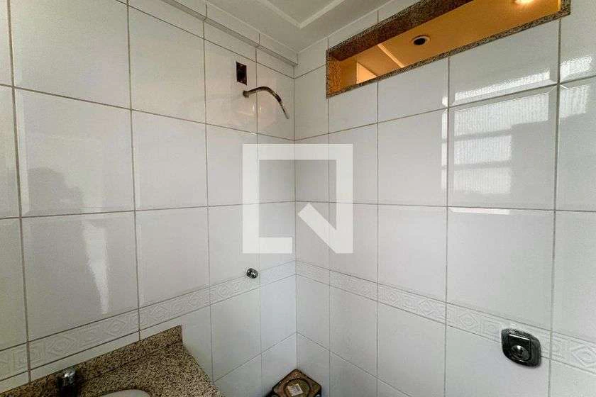 2-bedroom apartment with a separate kitchen