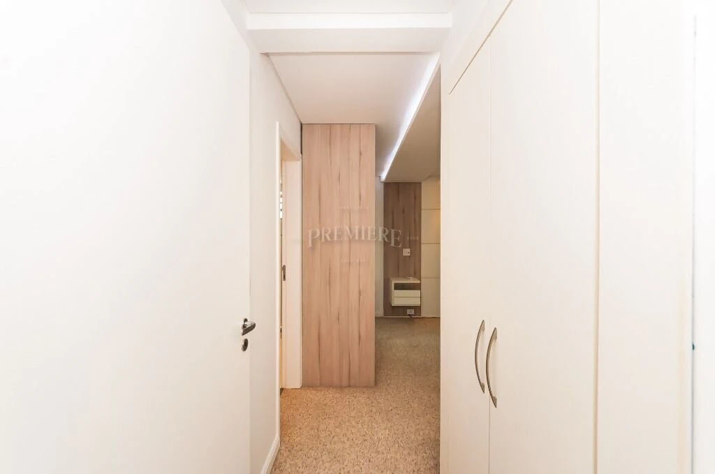 3-bedroom apartment, 1 with its own bathroom, 192 m² — photo 7