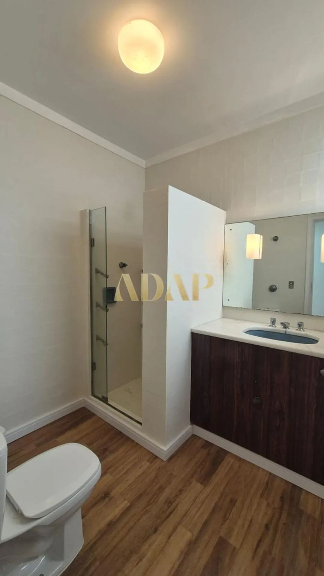 525 m² apartment with a home office and a bathtub — photo 24