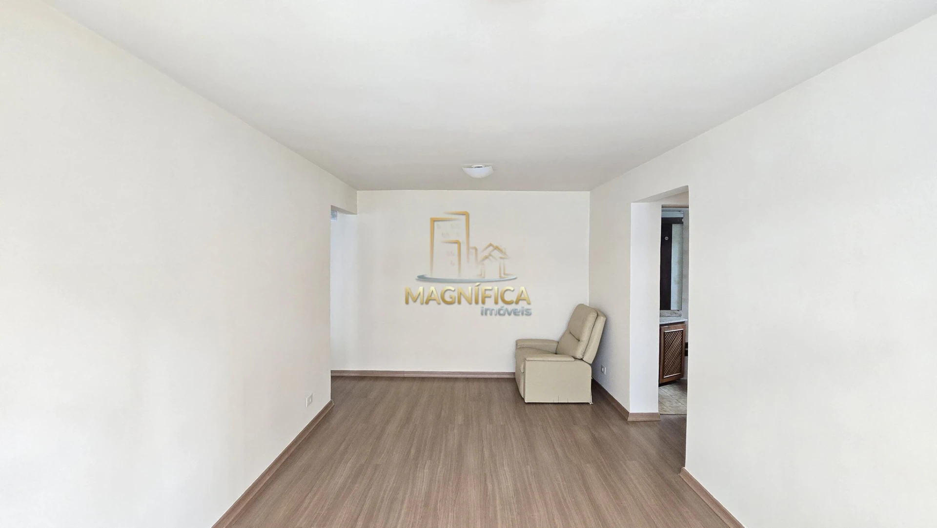 Apartment, 75 m², with wood or laminate floors — photo 7
