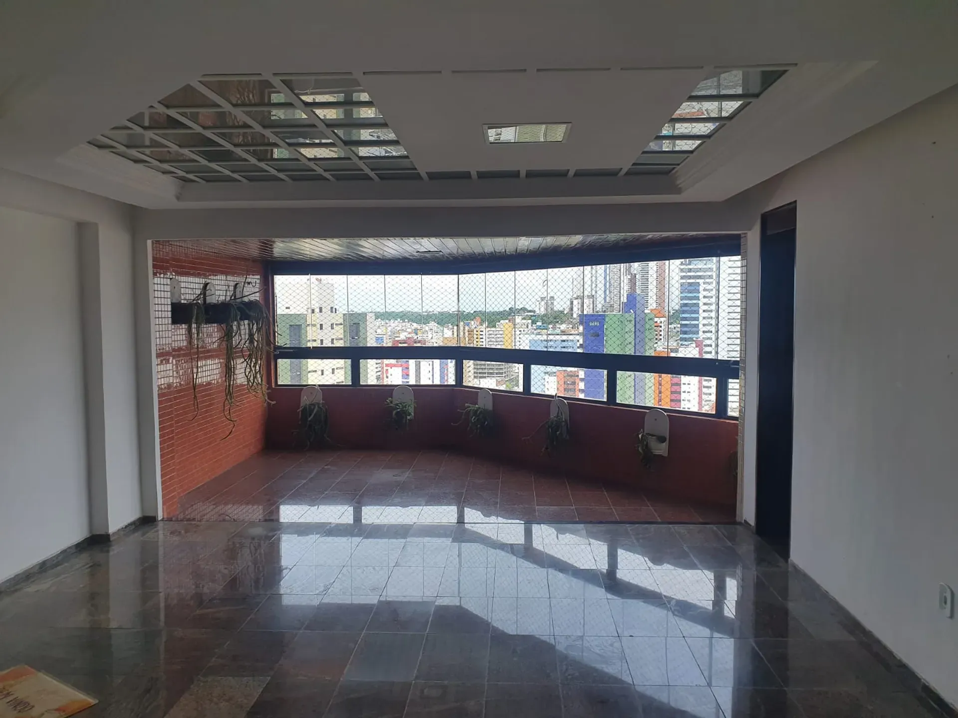 Квартира з 4 спальнями та 3 люкс-ванними, 160 м² — photo 12