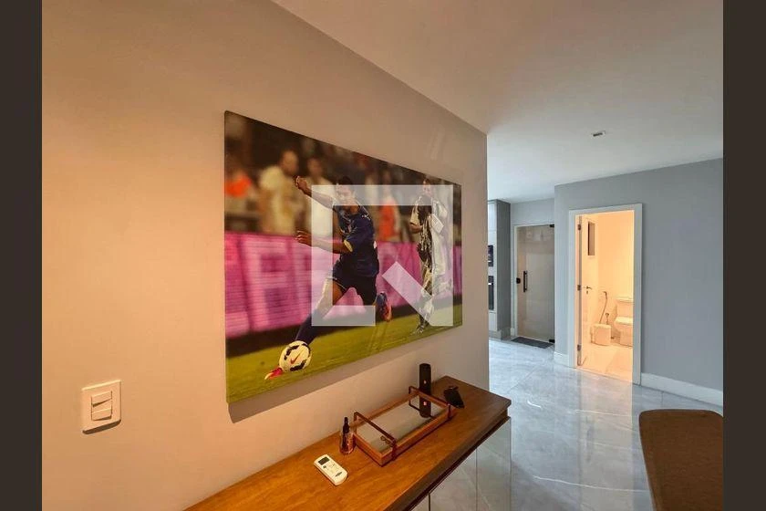 Rental house with 4 suites and 450 m² — photo 46