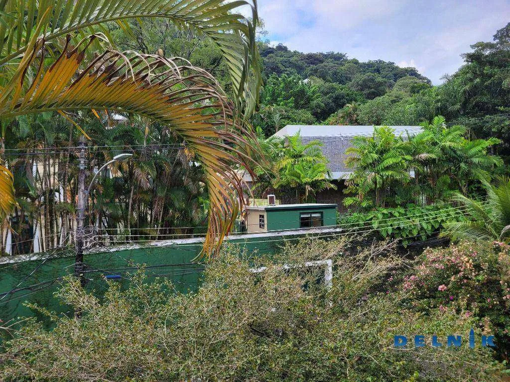 3-bedroom apartment for rent with a balcony — photo 27