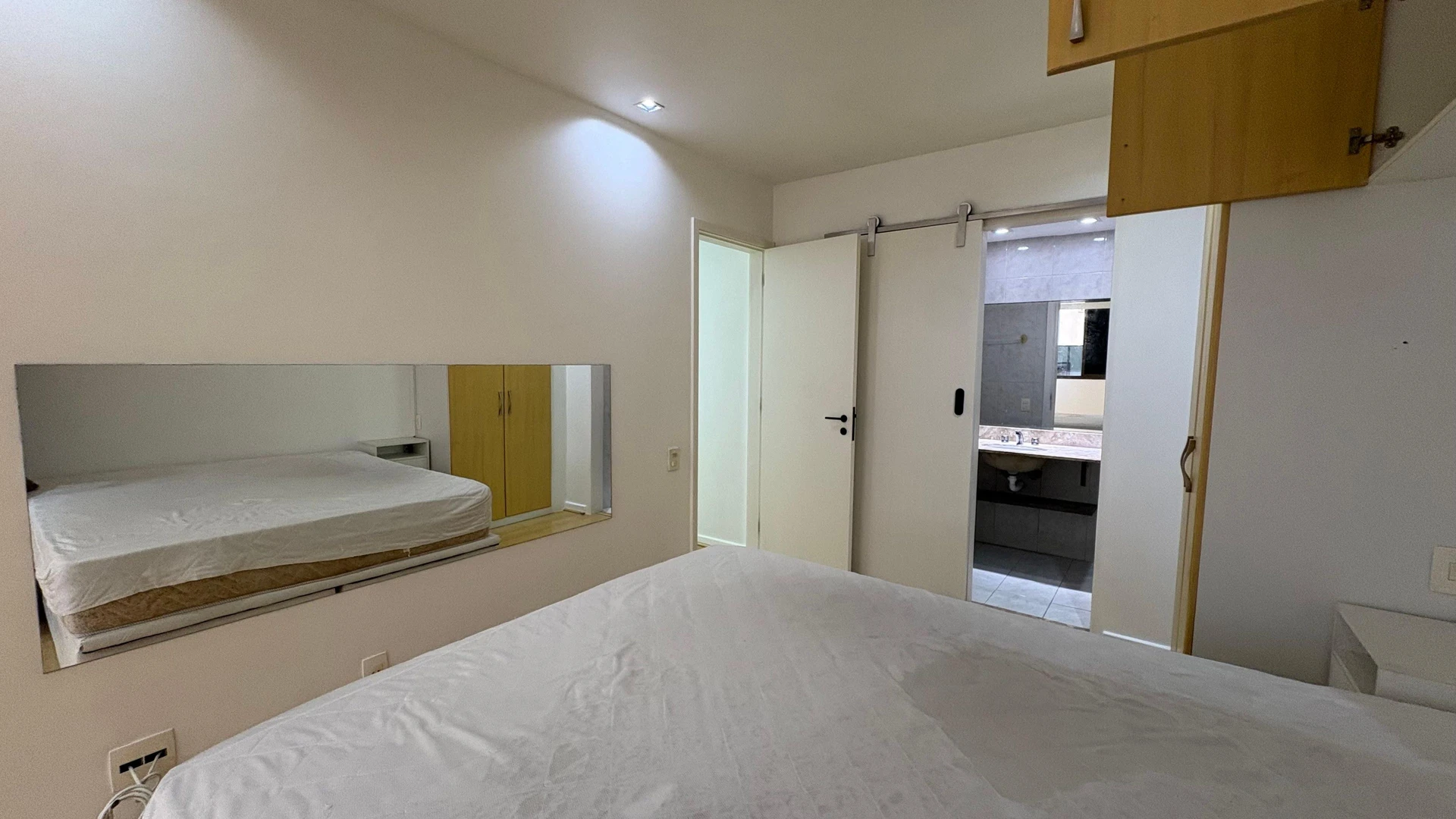 Glass-enclosed balcony in a 3-bedroom apartment, 120 m² — photo 17