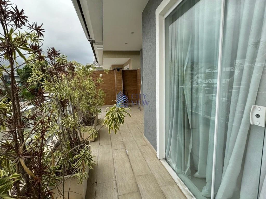 House with 5 bedrooms and 360 m² plus 4 parking spots — photo 26