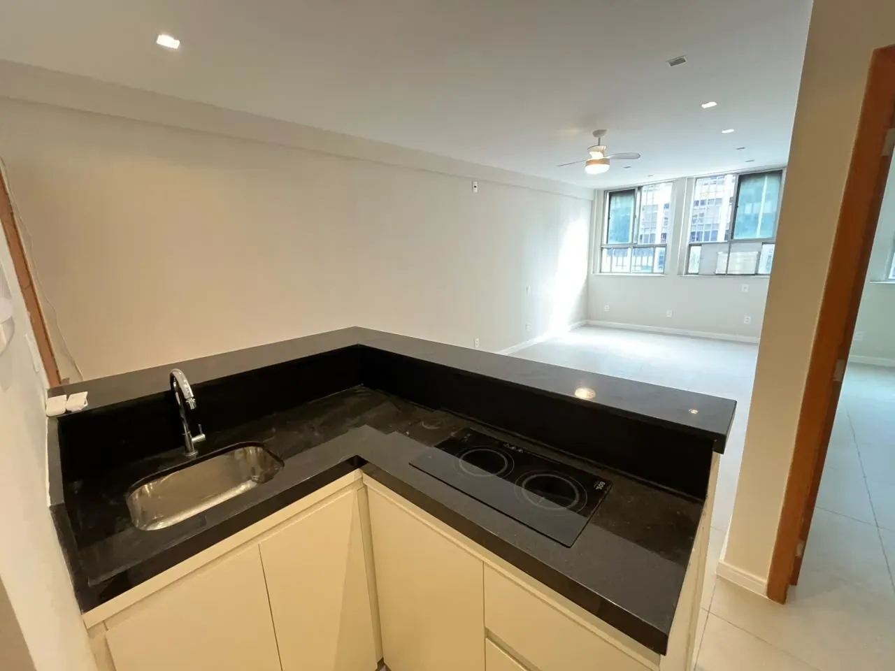 Apartamento de 1 quarto e 49 m² — photo 2