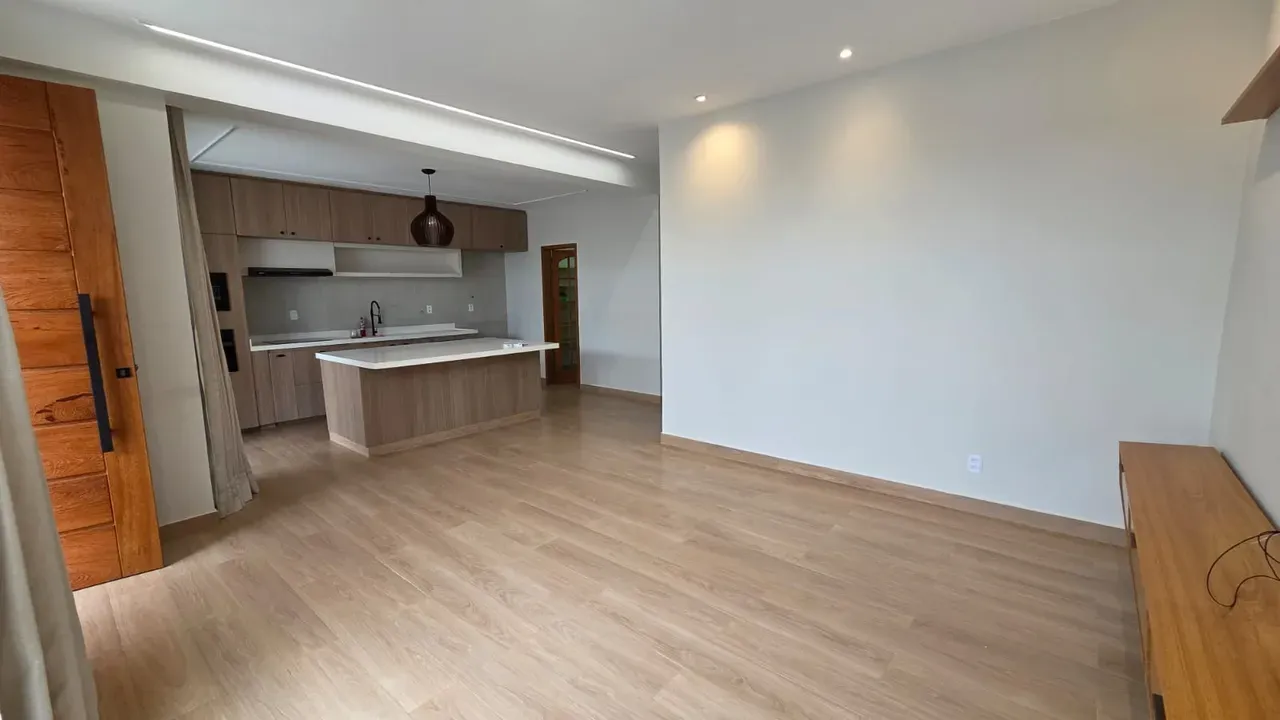 Furnished house, 200 m², with a bathtub — photo 7