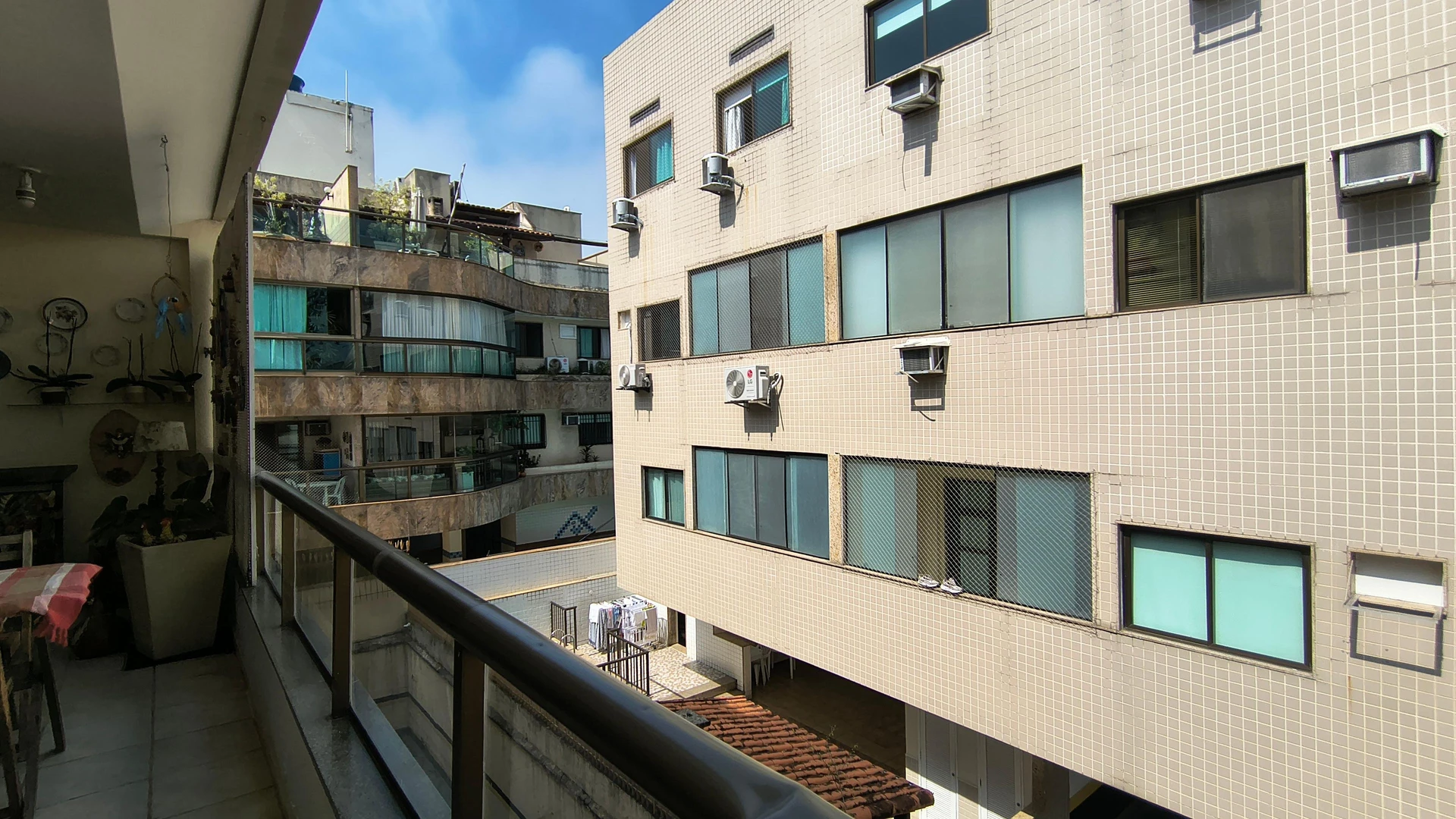 Apartamento mobiliado com mesa de trabalho e 4 quartos — photo 36