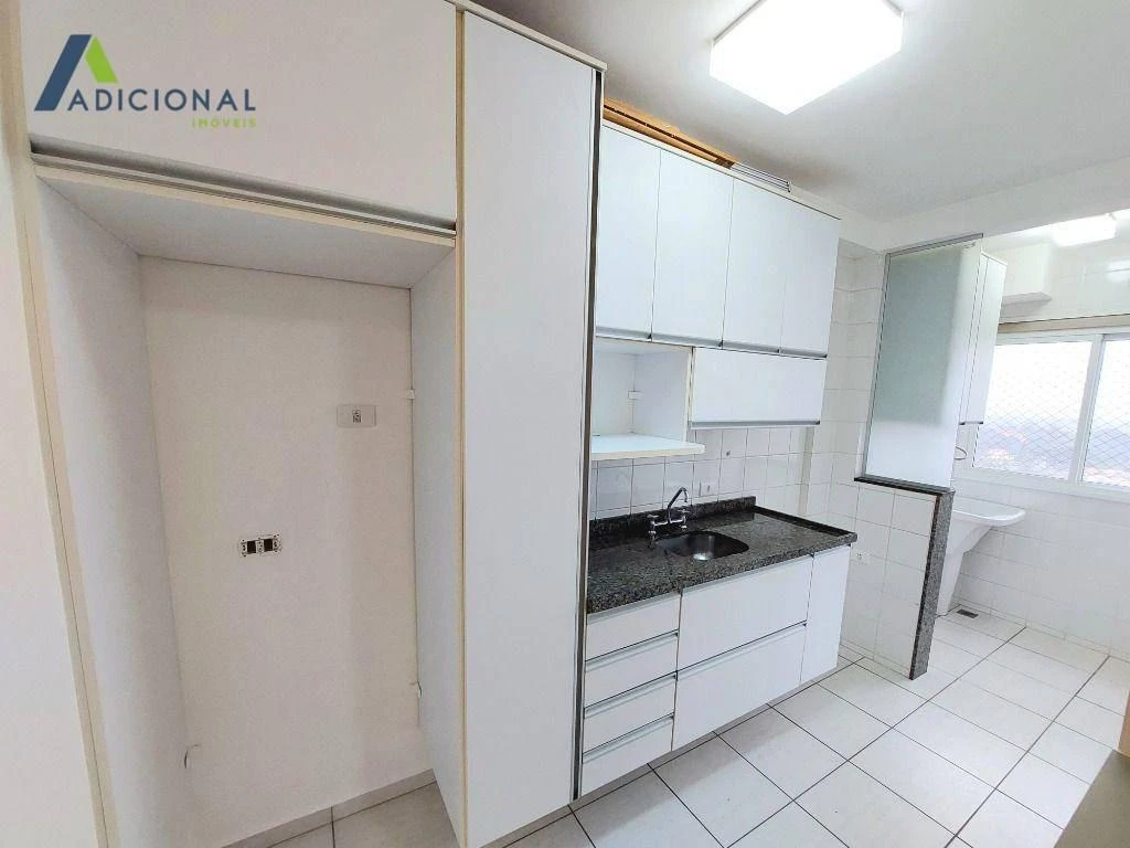 Home office in a 3-bedroom apartment, 69 m² — photo 2