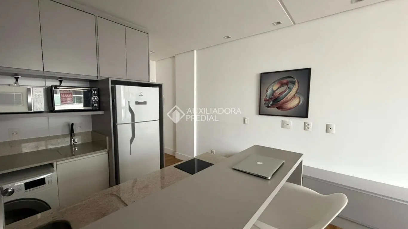Furnished 80 m² studio on the 3rd floor with 2 parking