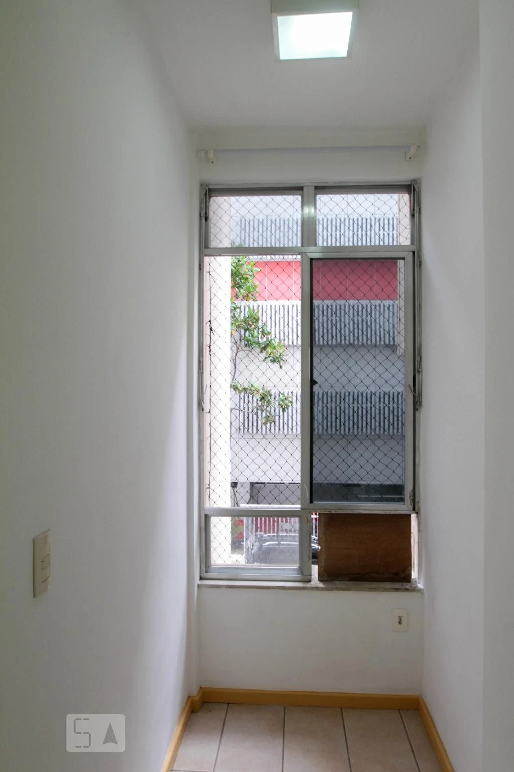 Unfurnished 2-bedroom apartment with 2 bathrooms — photo 36