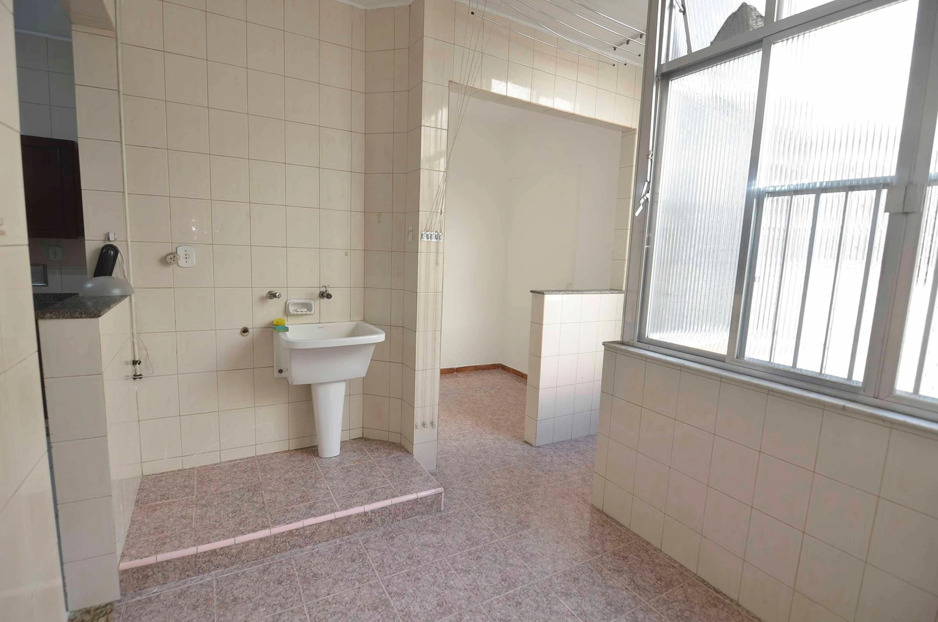 3-bedroom apartment with a park view — photo 30