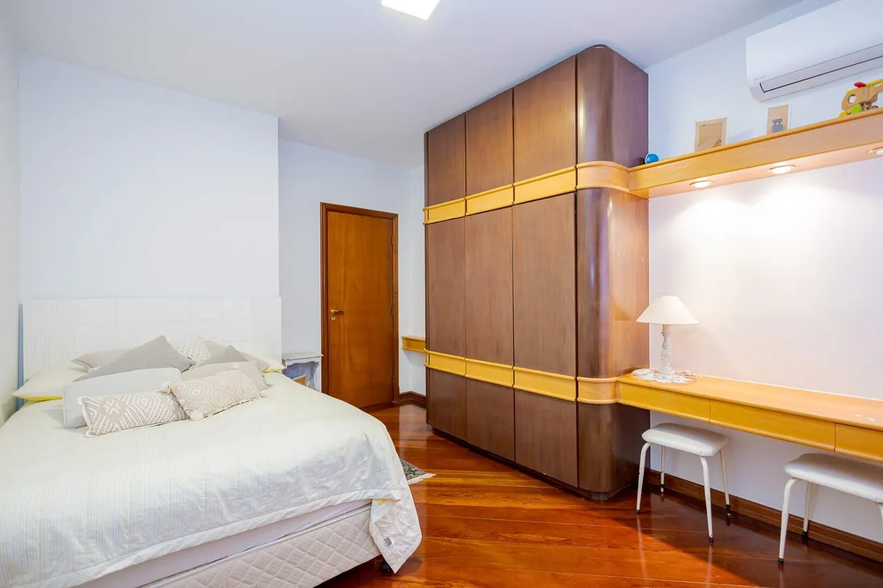 4-bedroom apartment with 2 en-suites and 427 m² — photo 16