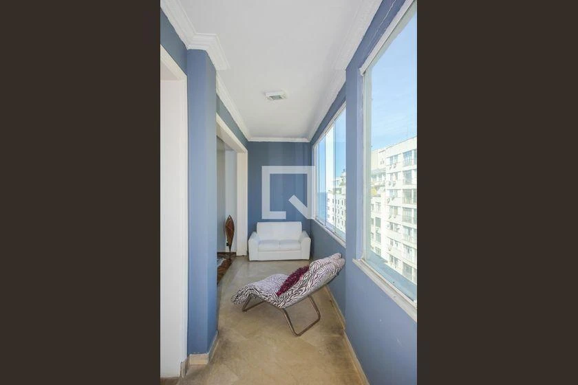 Furnished apartment, 230 m², with a walk-in closet — photo 8