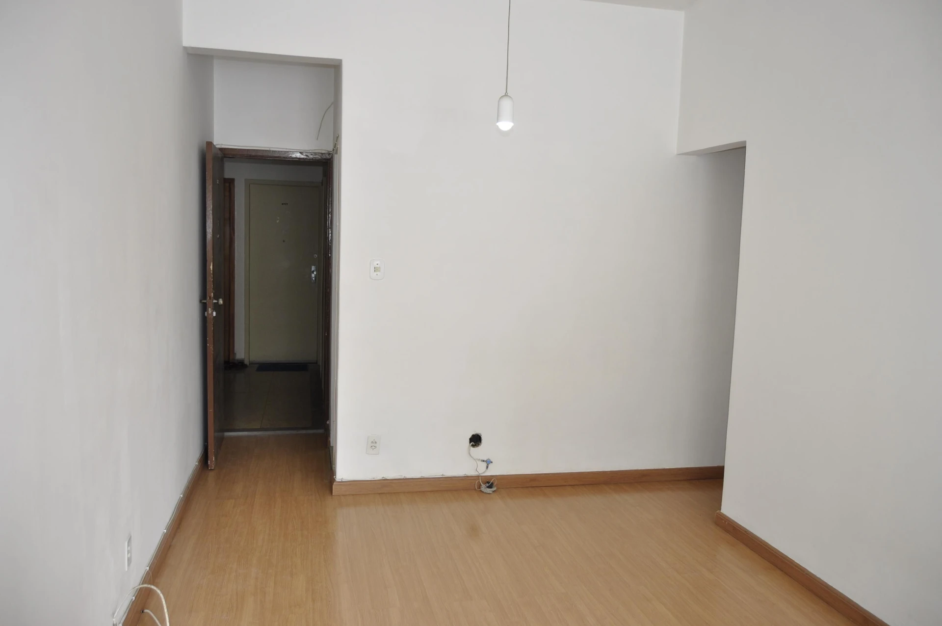 2-bedroom apartment with a private garden — photo 12