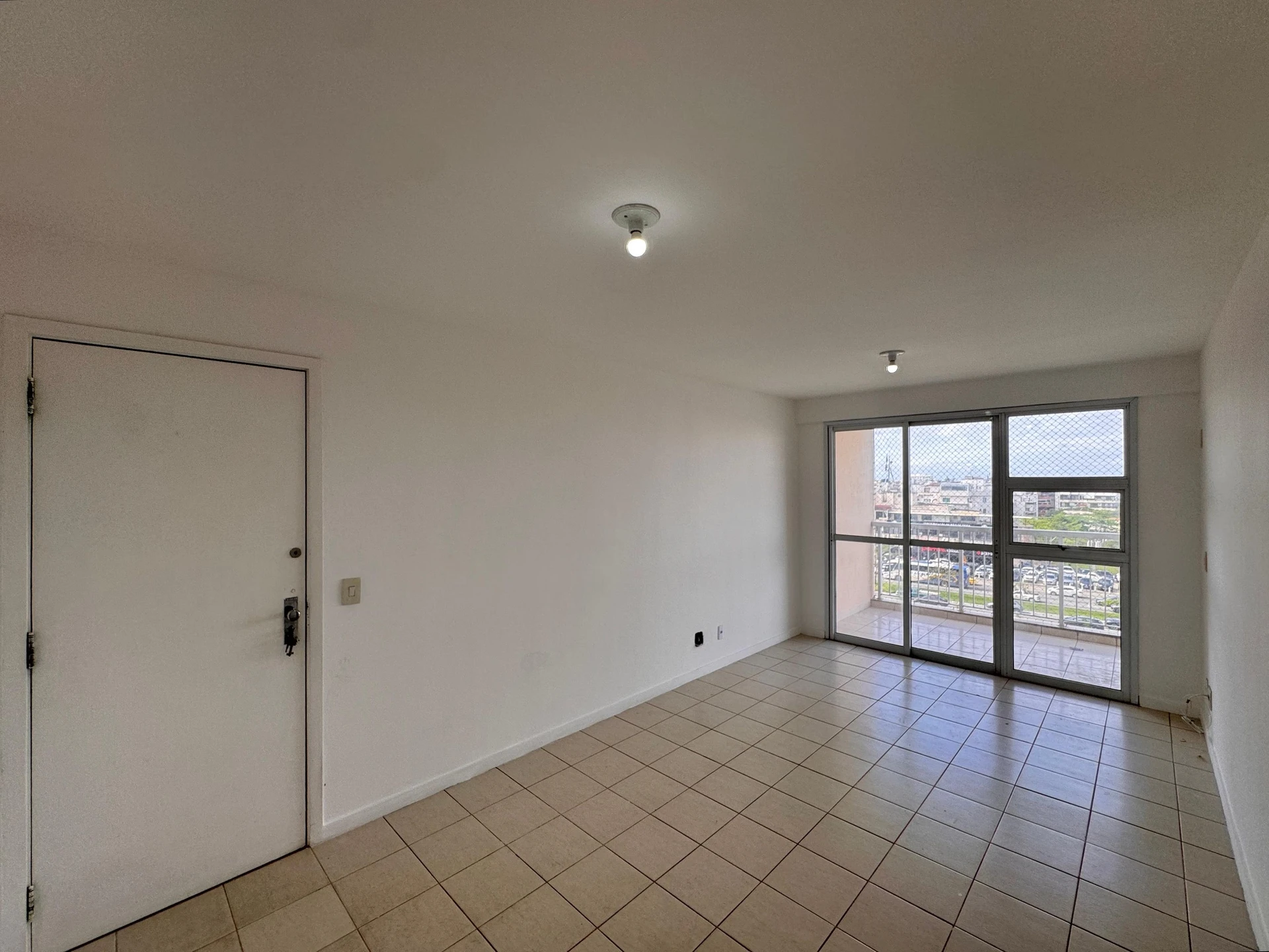 Mountain view in a 2-bedroom apartment, 74 m² — photo 11