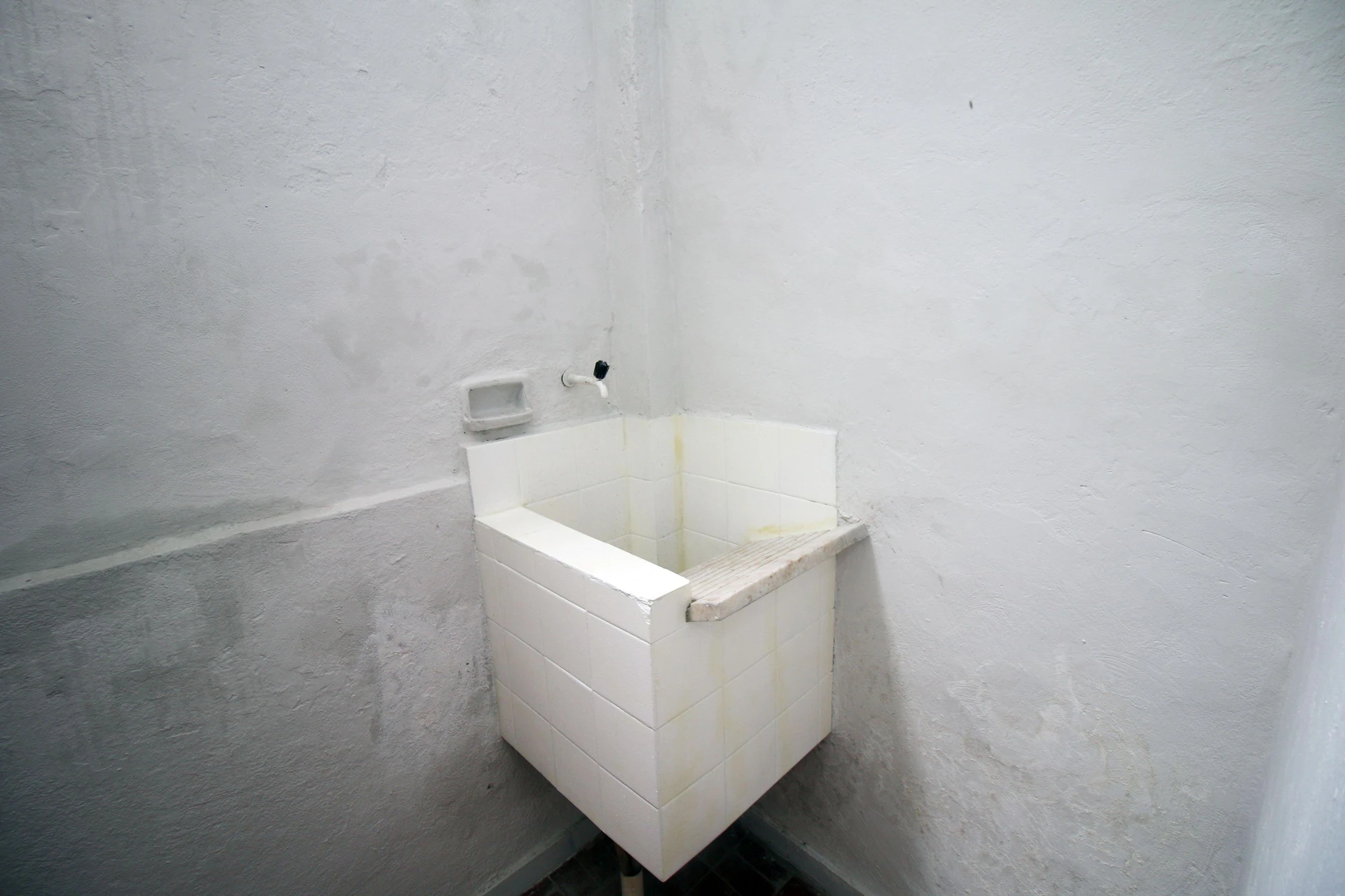 Unfurnished house with 1 bedroom and 1 bathroom — photo 13