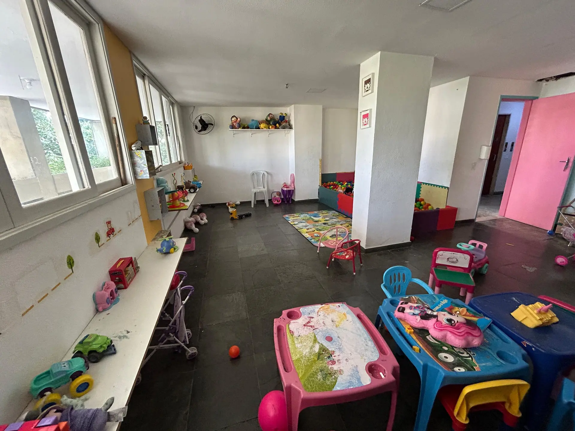 72 m² apartment with a home office and a mountain view — photo 44