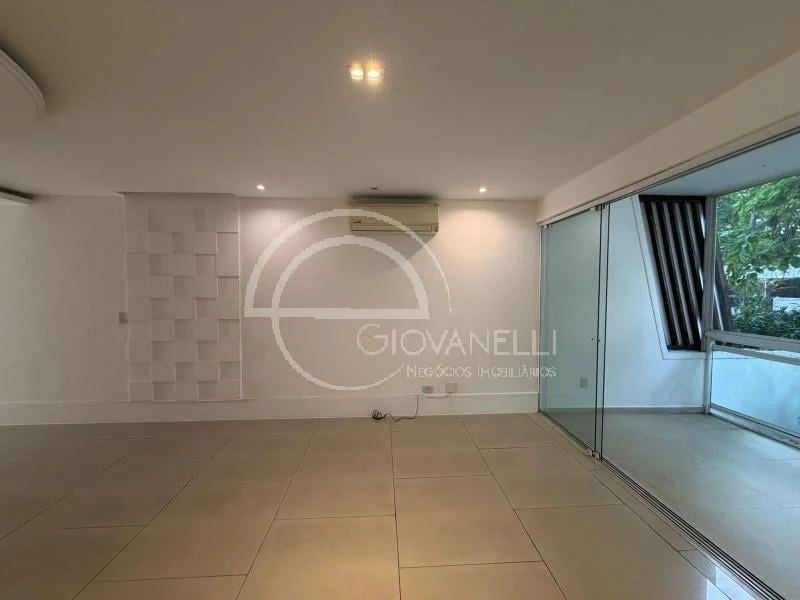 Casa triplex de 242 m² com 3 quartos e 2 vagas — photo 7