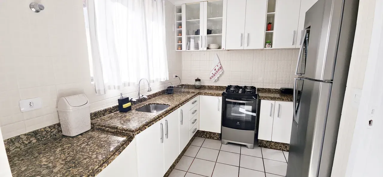 Furnished house with 3 bedrooms and 100 m² to rent — photo 2