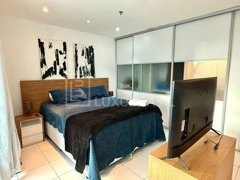 Apartamento mobiliado de 1 quarto com cozinha aberta — photo 5