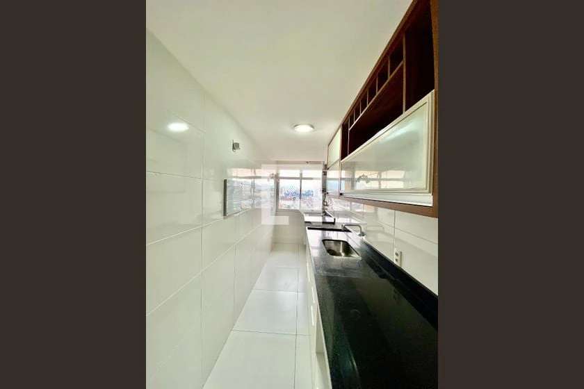 Apartamento de 2 quartos em condomínio com piscina — photo 6