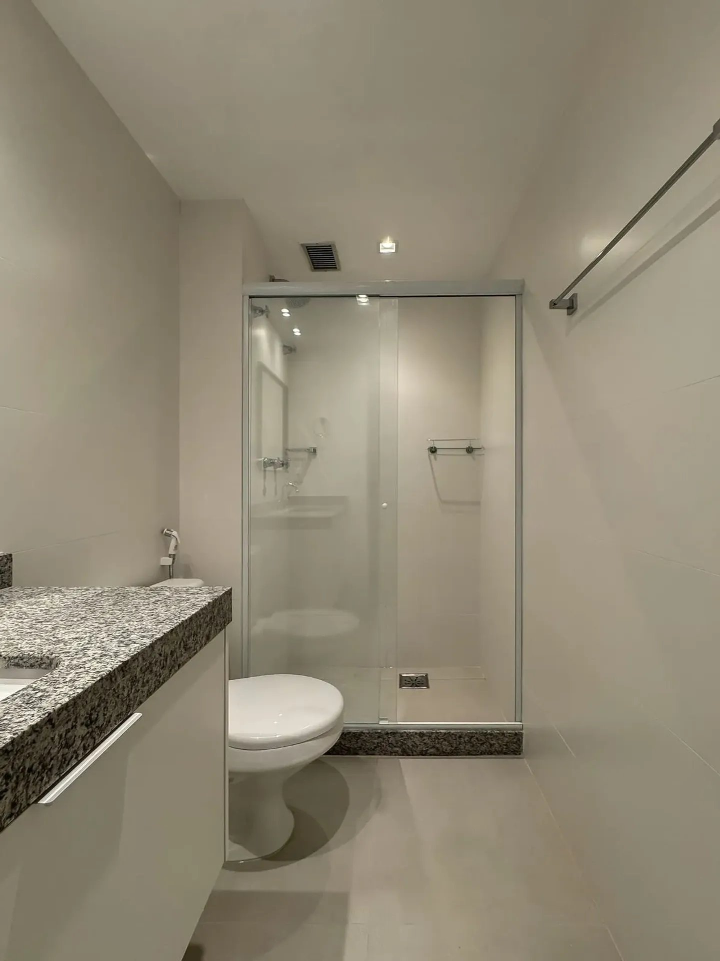 Furnished apartment, 35 m², with a home office — photo 30