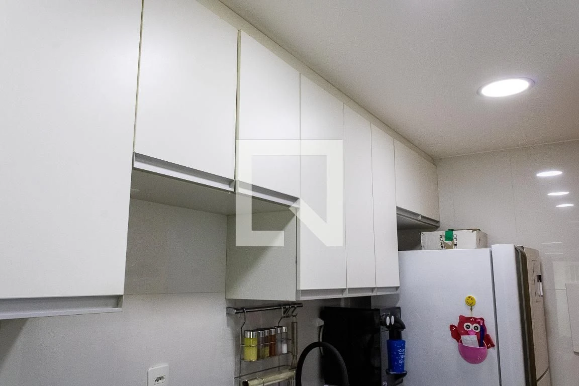 Furnished apartment, 49 m², with floor-to-ceiling windows — photo 27