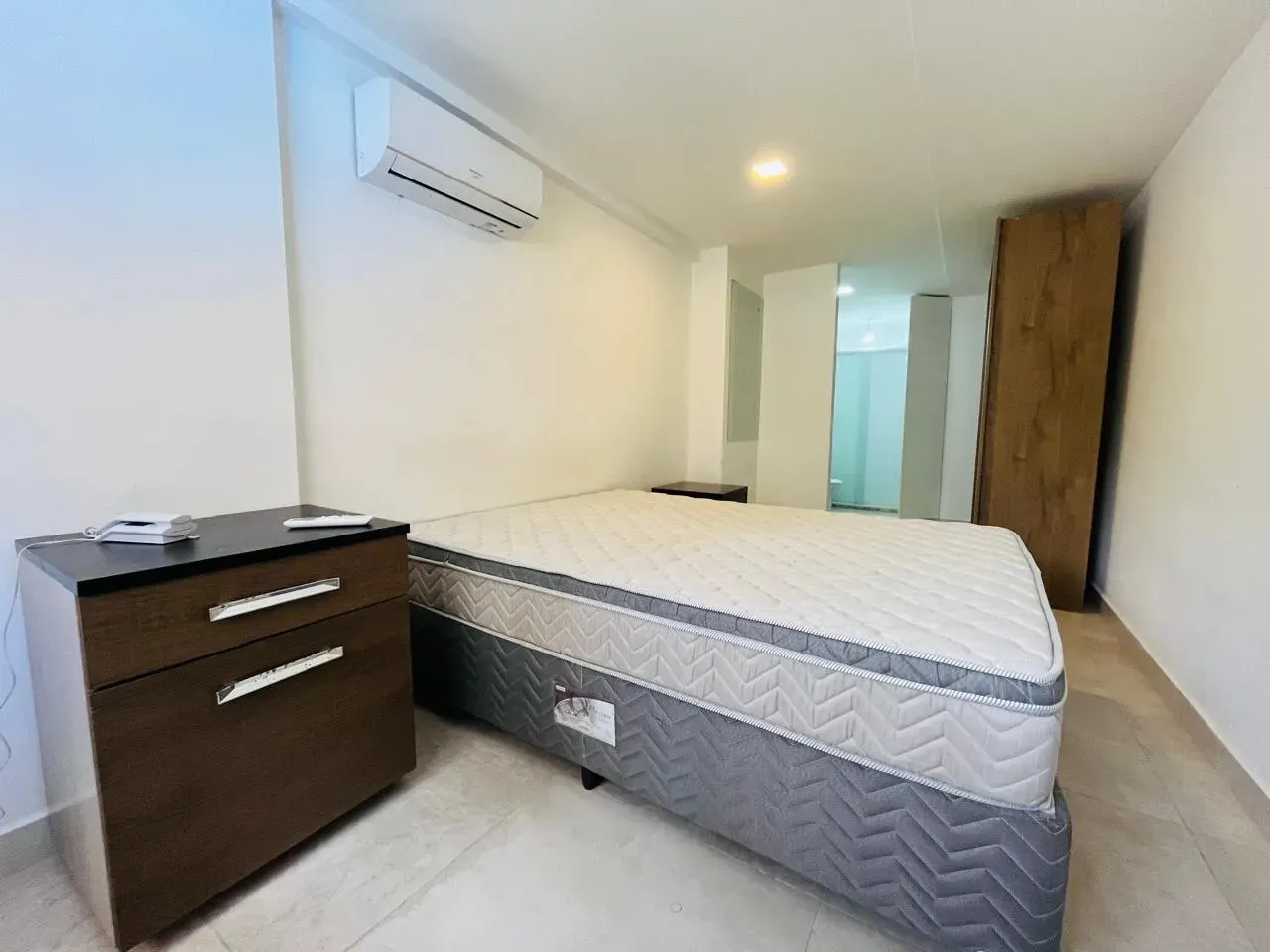 Furnished apartment with open-plan kitchen and 2 bedrooms — photo 3