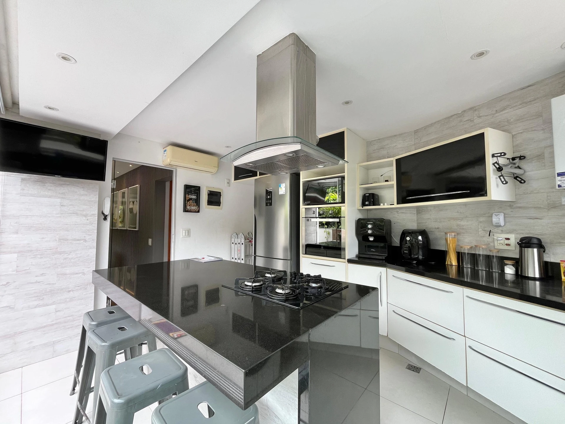 Furnished apartment, 130 m², with a dishwasher — photo 34