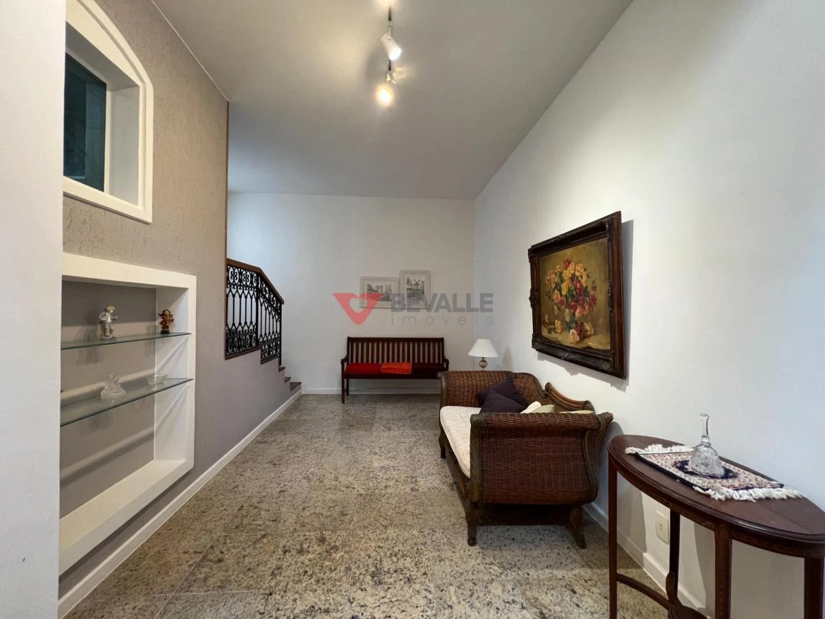 220 m² house with a washing machine and a home office — photo 47
