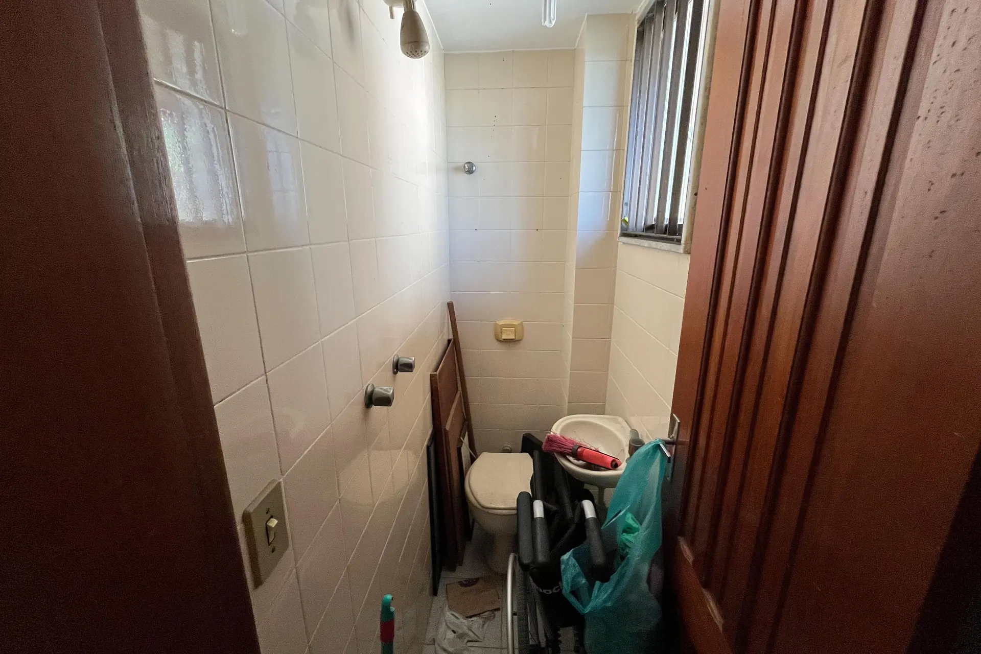 Будинок із 3 спальнями та дерев'яною підлогою або ламінатом — photo 5