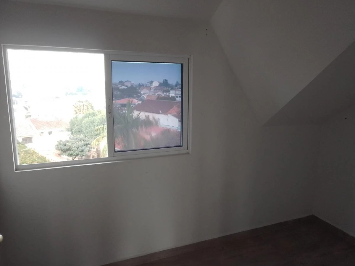 Casa con 5 dormitorios, 5 baños y cocina cerrada — photo 17