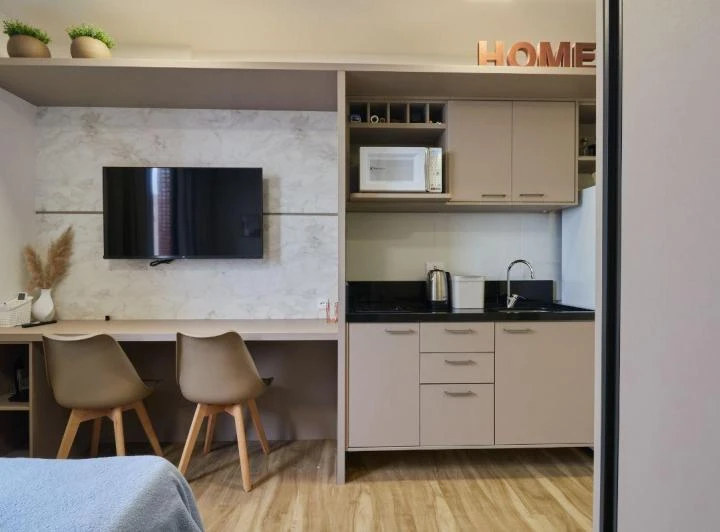 Apartamento de 1 quarto de 19 m² com box de vidro — photo 3