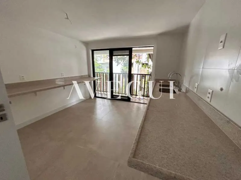 Apartamento com 3 quartos e varanda com bancada — photo 23
